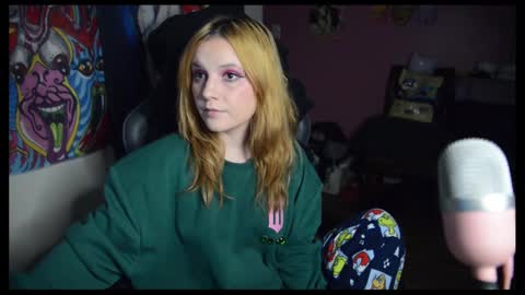 Snapshot of manner56 chatting on 11/11/25, 03:06 Manner Banana-er online show from 11/11/25, 03:06