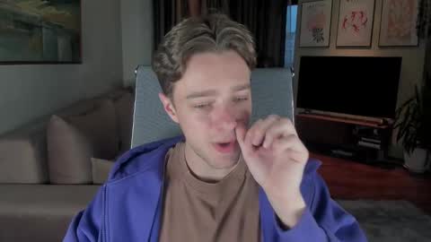 Snapshot of mannyforreal chatting on 10/14/25, 03:02 mannyforreal online show from 10/14/25, 03:02