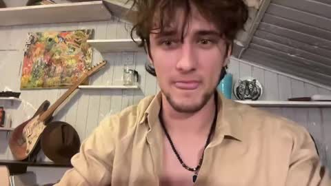 Snapshot of manolein chatting on 12/13/24, 11:17 manolein online show from 12/13/24, 11:17