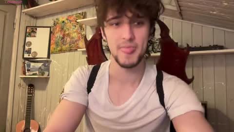 Snapshot of manolein chatting on 01/05/25, 08:10 manolein online show from 01/05/25, 08:10