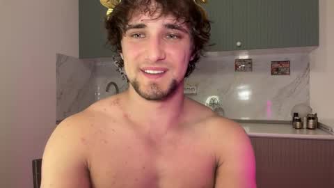 Snapshot of manolein chatting on 09/17/25, 12:01 manolein online show from 09/17/25, 12:01