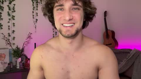 Snapshot of manolein chatting on 10/11/25, 12:10 manolein online show from 10/11/25, 12:10