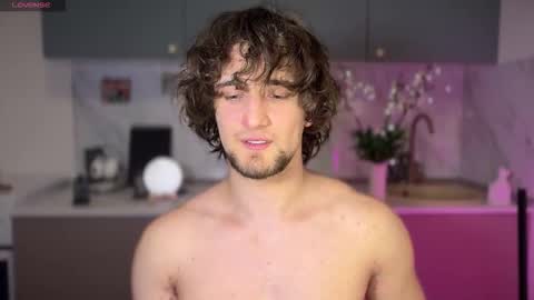 Snapshot of manolein chatting on 12/13/25, 08:25 manolein online show from 12/13/25, 08:25