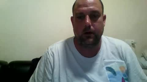 Snapshot of manolo123456676137 chatting on 02/13/26, 11:01 manolo123456676137 online show from 02/13/26, 11:01
