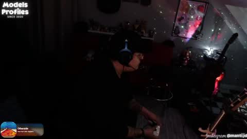 Snapshot of mantijd chatting on 02/04/25, 03:11 Manti online show from 02/04/25, 03:11