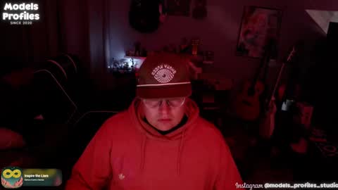 Snapshot of mantijd chatting on 12/15/25, 03:22 Manti online show from 12/15/25, 03:22