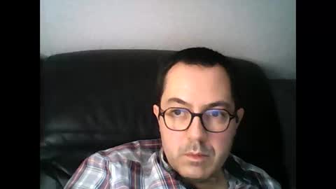 manu5933 online show from 02/25/25, 03:49