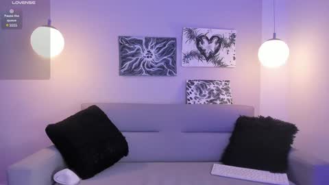 Manu Velez  online show from 12/10/24, 02:06