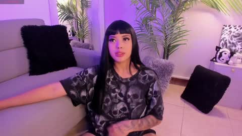Manu Velez  online show from 12/29/24, 02:10
