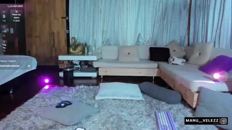 Snapshot of manu_velez_ chatting on 09/23/25, 08:06 Manu Velez  online show from 09/23/25, 08:06