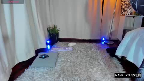 Snapshot of manu_velez_ chatting on 10/05/25, 05:50 Manu Velez  online show from 10/05/25, 05:50