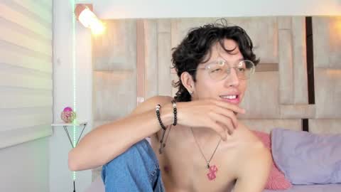 Manuel online show from 12/17/24, 08:32