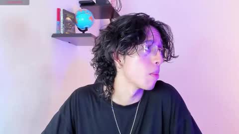 Manuel online show from 09/19/25, 07:36