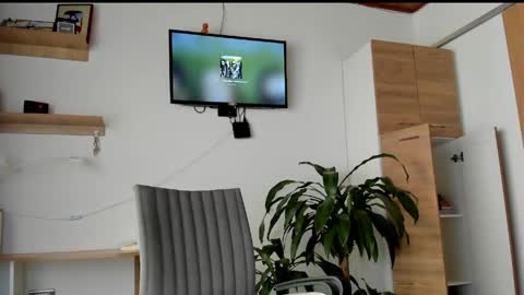 manucute 23  online show from 05/10/26, 03:39