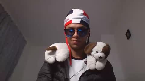 Snapshot of manuel444rl chatting on 10/24/25, 03:14 Manuel RL online show from 10/24/25, 03:14