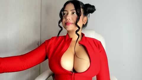 MANUELA online show from 10/05/25, 04:38