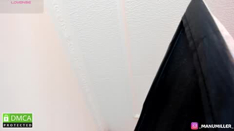 Snapshot of manuela_miiller chatting on 10/13/25, 09:15 Manuela Miller online show from 10/13/25, 09:15