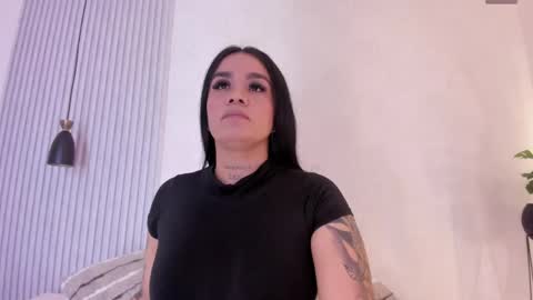 Snapshot of manuela_montes_ chatting on 04/29/26, 11:25 manuela_montes_ online show from 04/29/26, 11:25