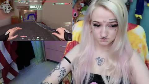 Snapshot of manuela_unicorn chatting on 11/28/25, 04:04 Manuela online show from 11/28/25, 04:04