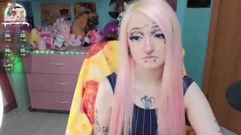 Snapshot of manuela_unicorn chatting on 01/06/26, 08:12 Manuela online show from 01/06/26, 08:12