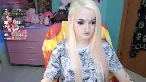 Snapshot of manuela_unicorn chatting on 03/03/26, 08:37 Manuela online show from 03/03/26, 08:37