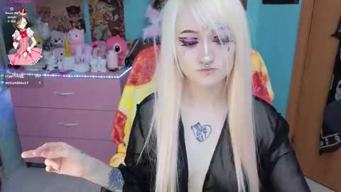 Snapshot of manuela_unicorn chatting on 03/11/26, 03:01 Manuela online show from 03/11/26, 03:01