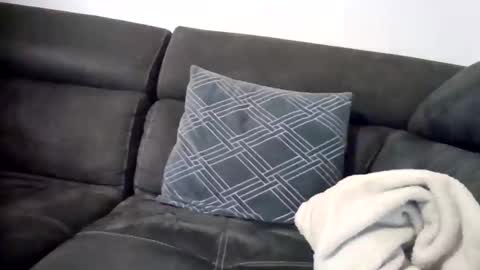 manuv online show from 09/29/25, 12:05