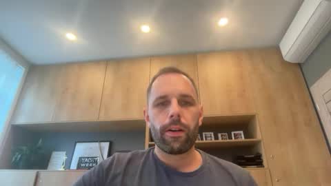 manynaaamess online show from 10/23/25, 01:10