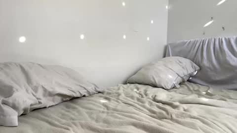 Maple online show from 01/21/25, 08:43