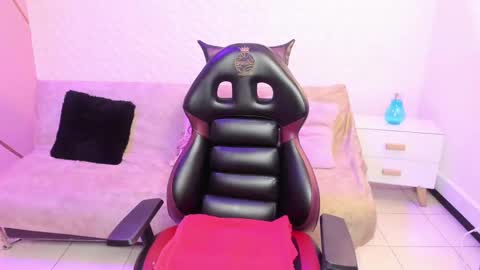  Mar  online show from 09/26/25, 04:05