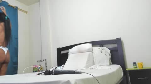 Mara online show from 11/23/25, 11:32