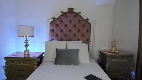 Mara online show from 11/25/25, 03:28