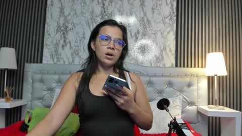 Mara  online show from 12/17/25, 02:06
