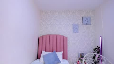 Snapshot of mara_galle chatting on 04/11/26, 01:26 Mara online show from 04/11/26, 01:26