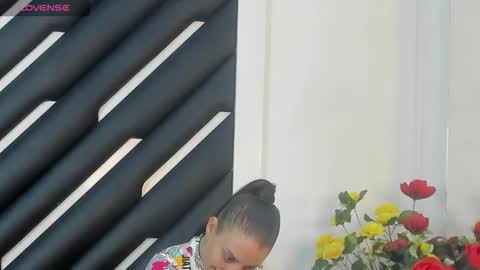 Snapshot of mara_lore chatting on 09/14/25, 09:14 Mara online show from 09/14/25, 09:14