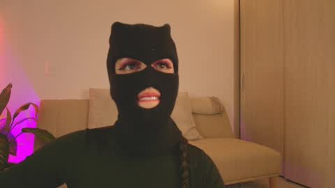 Mara Santoro online show from 10/22/25, 12:22