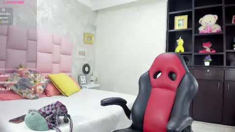 mara_summerr online show from 06/11/26, 12:32