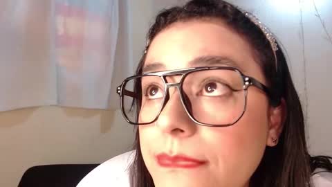 maraa_lee online show from 11/13/25, 09:14