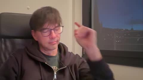 Maracatu online show from 12/18/25, 04:13