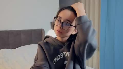 Melissa online show from 09/09/25, 03:44