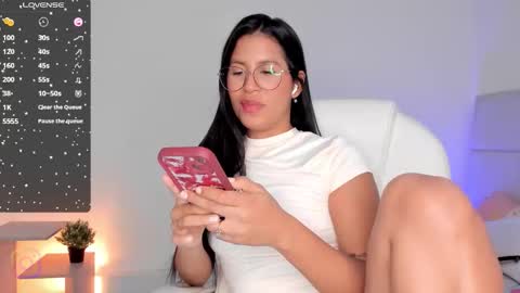 Mara online show from 09/28/25, 10:15