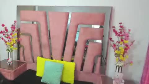 Snapshot of marakarly chatting on 11/09/25, 02:04 Marakarly online show from 11/09/25, 02:04