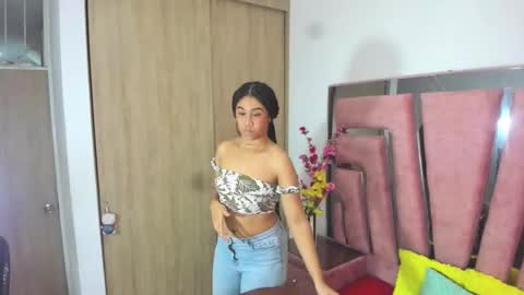 Snapshot of marakarly chatting on 12/14/25, 08:02 Marakarly online show from 12/14/25, 08:02