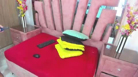 Snapshot of marakarly chatting on 12/15/25, 09:08 Marakarly online show from 12/15/25, 09:08