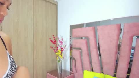 Snapshot of marakarly chatting on 04/10/26, 12:32 Marakarly online show from 04/10/26, 12:32
