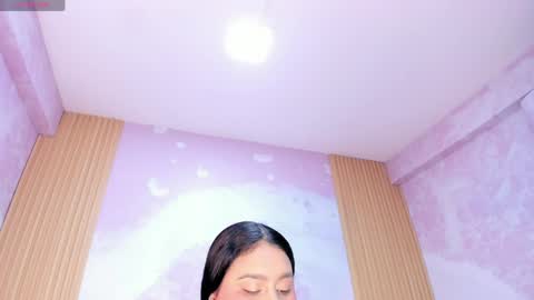 Snapshot of maralinette22 chatting on 03/26/26, 11:49 maralinette22 online show from 03/26/26, 11:49