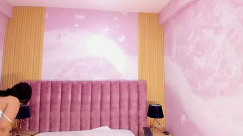 Snapshot of maralinette22 chatting on 04/16/26, 11:44 maralinette22 online show from 04/16/26, 11:44
