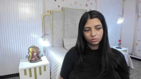 Maraluna online show from 12/20/25, 11:39