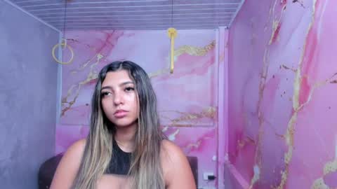 Maraluna online show from 05/11/26, 04:04