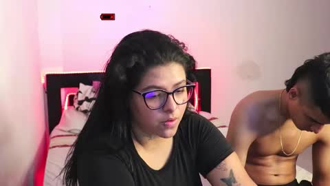 Snapshot of marany01 chatting on 12/01/25, 11:32 marany01 online show from 12/01/25, 11:32